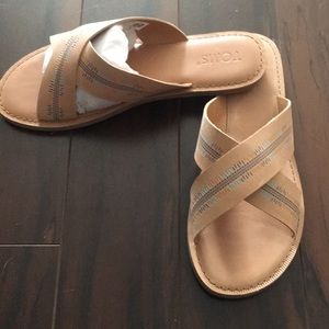 Brand New TOMS Women’s Viv Sandals- Honey Leather